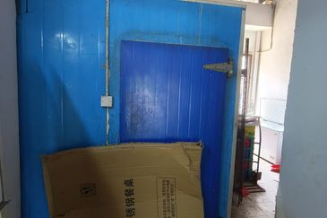 Bercham Light Industry Factory for Sale