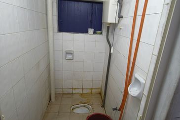 Bercham Light Industry Factory for Sale