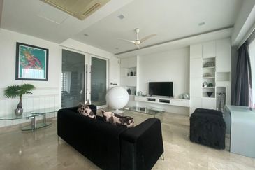 Summerscape Luxury Condominium