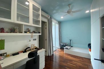 Summerscape Luxury Condominium