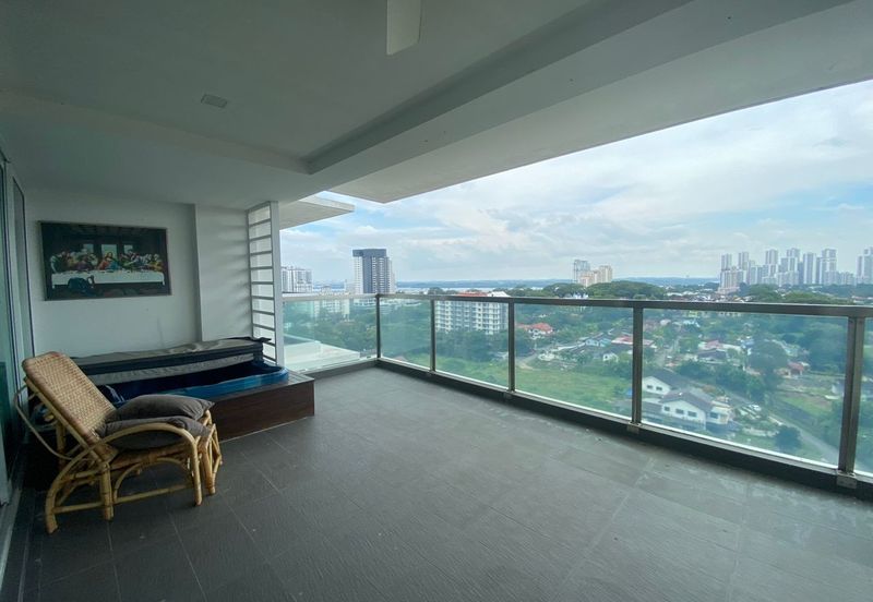 Summerscape Luxury Condominium