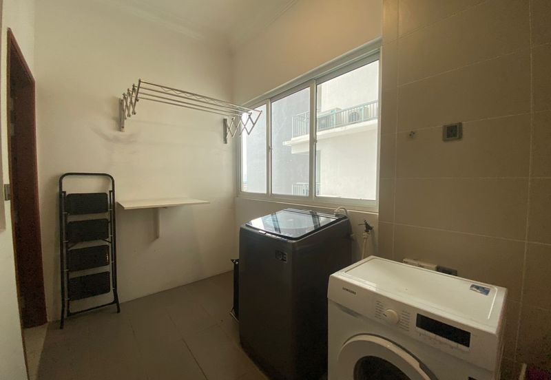 Summerscape Luxury Condominium