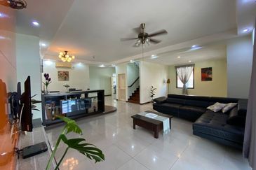 Austin Residence @Taman Mount Austin