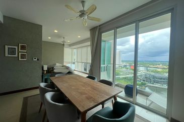 Puteri Cove Residences