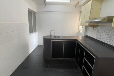 Pangsapuri Sri Intan, Bandar Baru Seri Alam