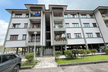 Mon Glori, , Bandar Baru Permas Jaya