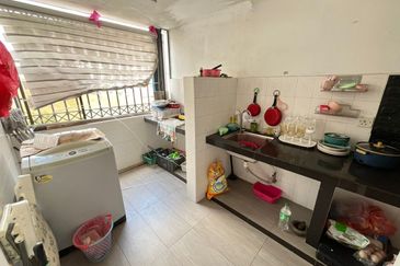 Mon Glori, , Bandar Baru Permas Jaya