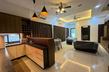 The Canal Garden South, Horizon Hills