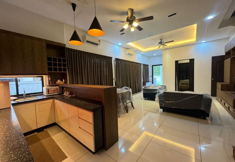 The Canal Garden South, Horizon Hills