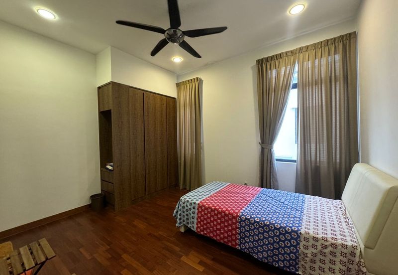 The Canal Garden South, Horizon Hills