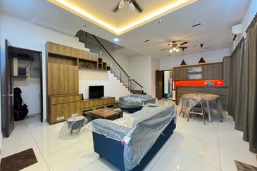 The Canal Garden South, Horizon Hills