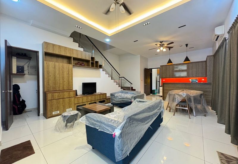 The Canal Garden South, Horizon Hills