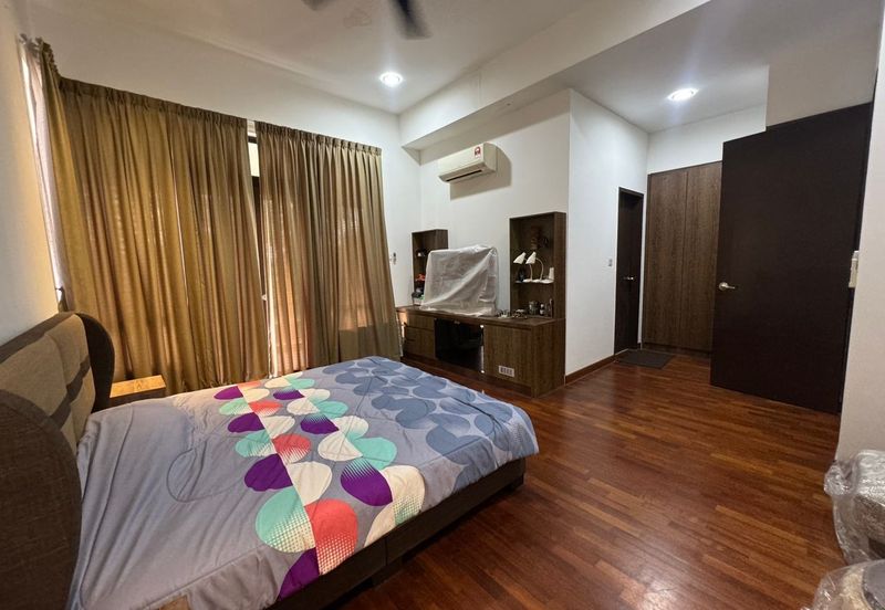 The Canal Garden South, Horizon Hills