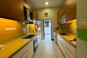 The Canal Garden South, Horizon Hills