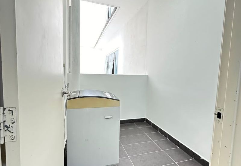 The Pinnacles (Pinnacle Tower)