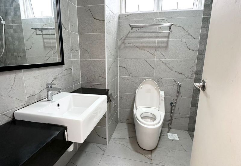 The Pinnacles (Pinnacle Tower)