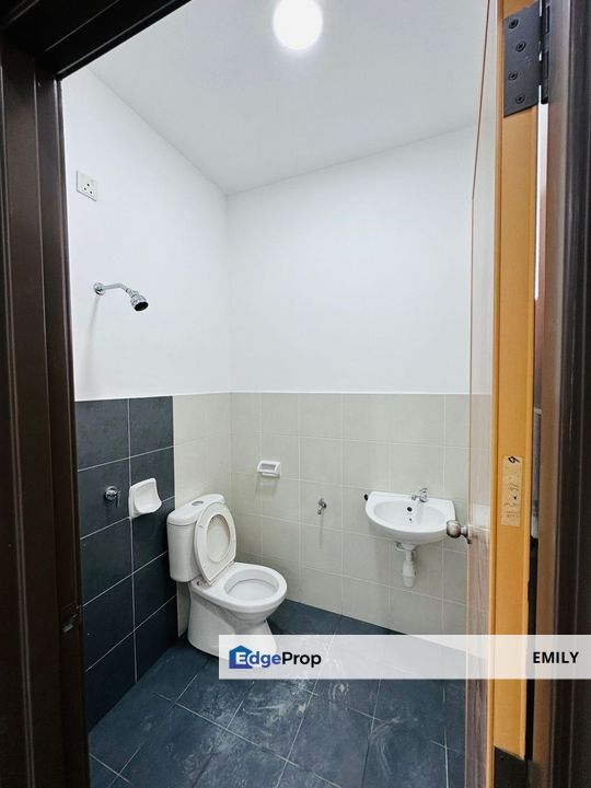 🔮🔮Bandar Cemerlang 3b2b Partial Furnish Townhouse For Rent 🔮🔮, Johor, Ulu Tiram