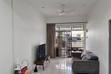 Austin Residence @Taman Mount Austin