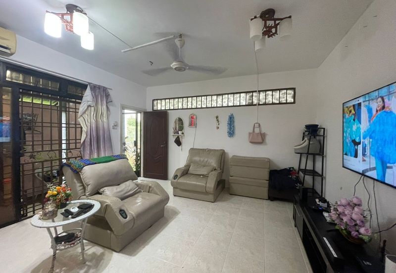 Taman D Utama Perling