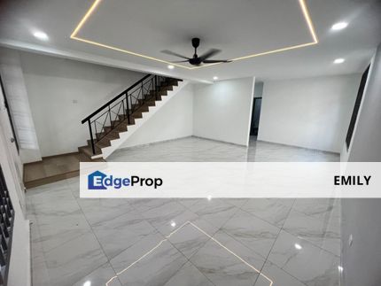 Bukit Indah 10 Well Renovated Double Storey Terrace House ENDLOT SOUTH Facing For Sale 🏷️🏷️, Johor, Johor Bahru