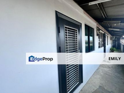 Tmn Ungku Tun Aminah Renovated Flat with 2 Bedrooms For Sale 🔥 🔥 , Johor, Johor Bahru