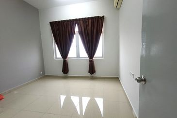 Setia Tropika Nasa City Brand New Residence 2 Bedrooms Partial Furnished For Rent 🎏 🎏 