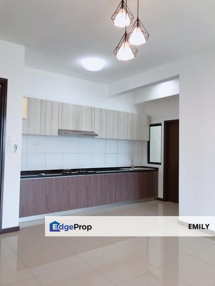 Molek Regency 3 Bedrooms Partial Furnished Unit For Rent 🎏 🎏 , Johor, Johor Bahru