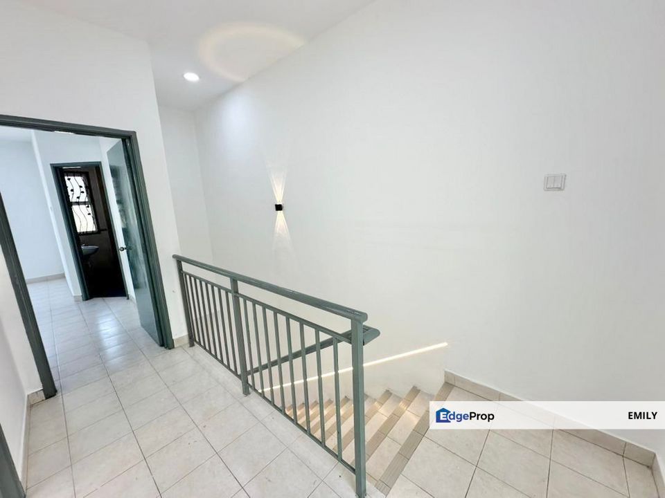 Seri Austin 2 Storey Terrace House UNBLOCK South Facing For Sale with Renovated Condition 🔮🔮, Johor, Johor Bahru