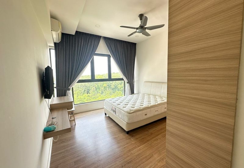 The WaterEdge Residences