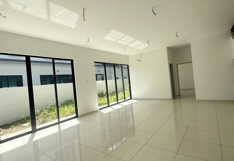 Austin Residence @Taman Mount Austin