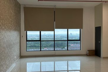 Taman Mount Austin Commercial