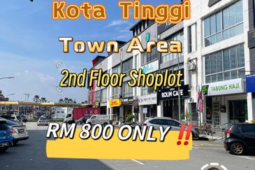 Kota Tinggi Town Area Nearby Famous Chain Nasi Kandar Restaurant 2nd Floor Shoplot with Partition Rooms  For Rent 🔥 🔥 🔥 