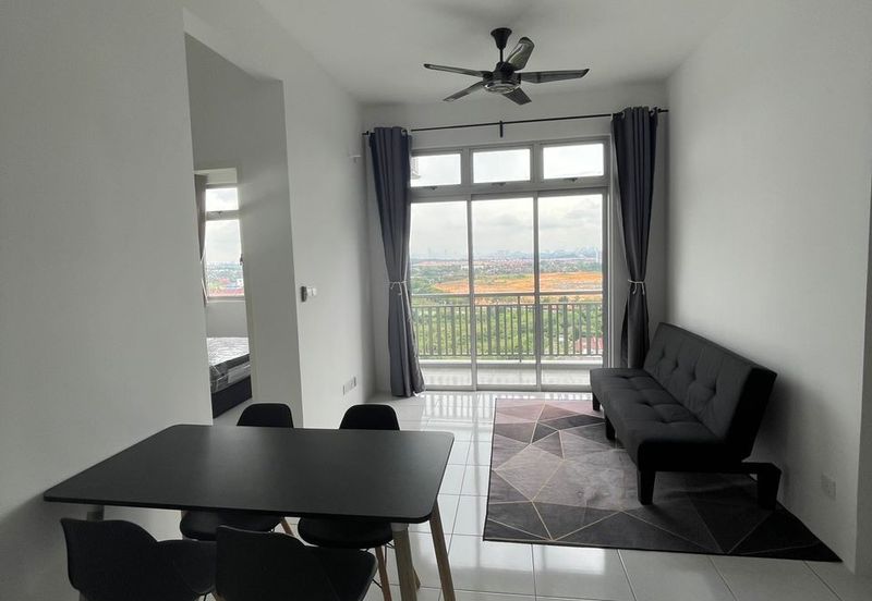 Seri Austin Luxury Apartment