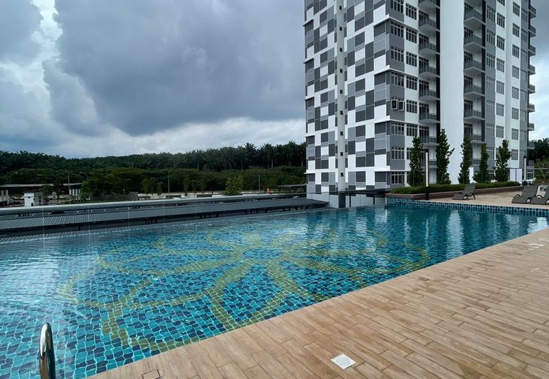 Seri Austin Luxury Apartment