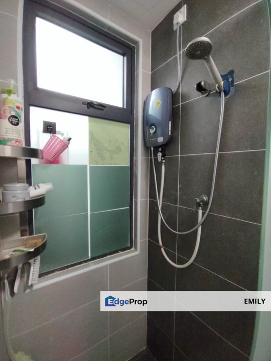 Taman Rinting Masai KSL Avery Park near Regency Hospital 3 Bedrooms Apartment Partial Furnished Unit For Sale 🔥 🔥 🔥 , Johor, Masai