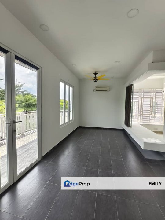 Olivine Seri Austin Hills Ready Move In Cluster Partial Furnished Unit For Sale 🔥 🔥 🔥 , Johor, Johor Bahru