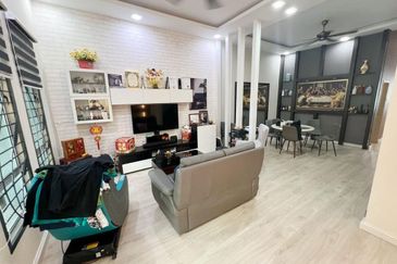 Austin Residence @Taman Mount Austin