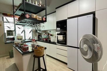 Austin Residence @Taman Mount Austin