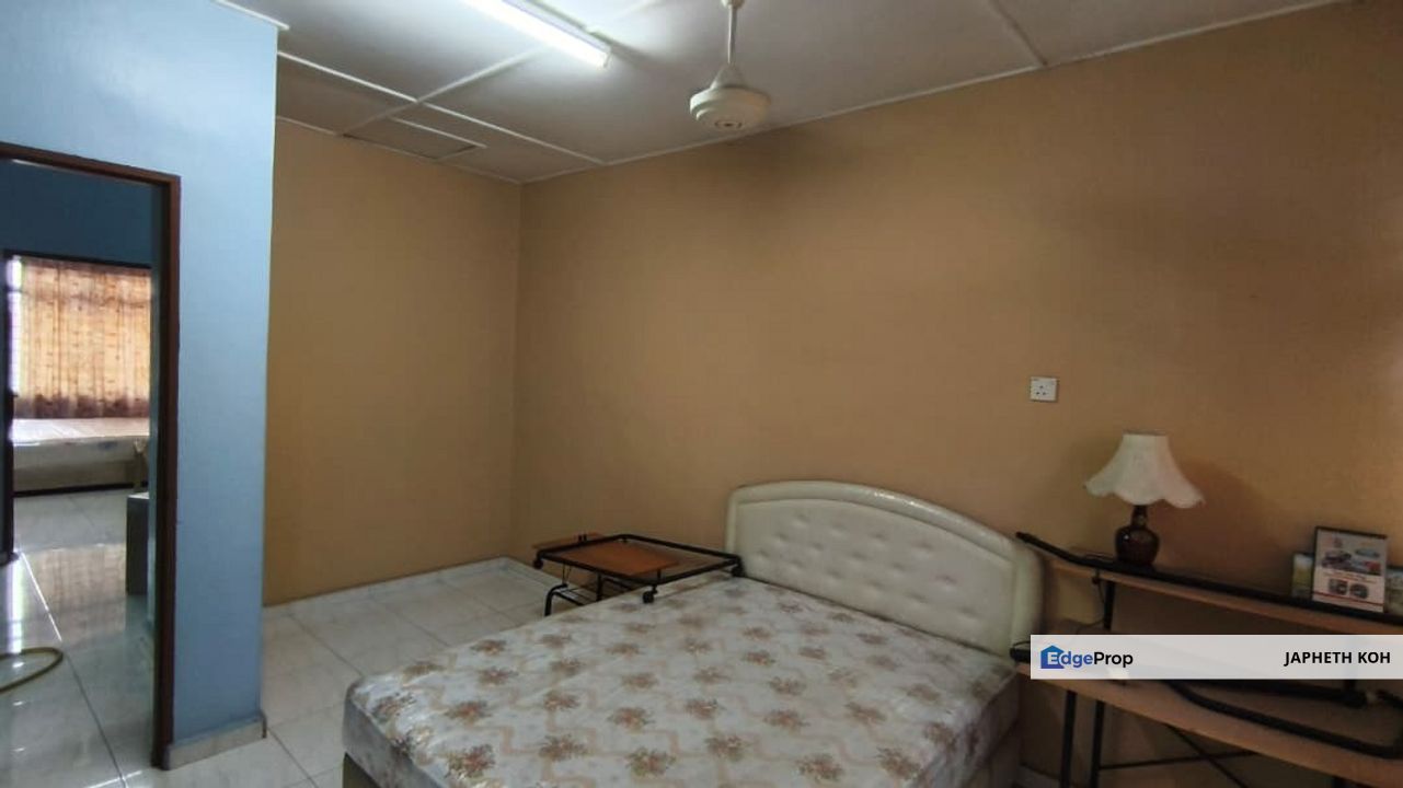 Taman Universiti - 2 Storey Terrace House For Sale, Johor, Skudai