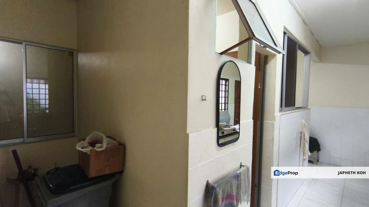 Taman Universiti - 2 Storey Terrace House For Sale, Johor, Skudai