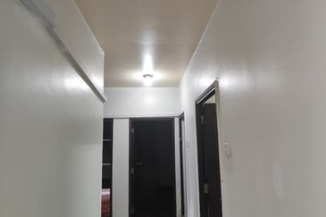 Endah Regal Condominium