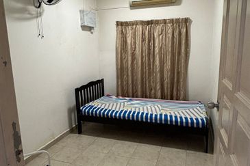 Endah Regal Condominium