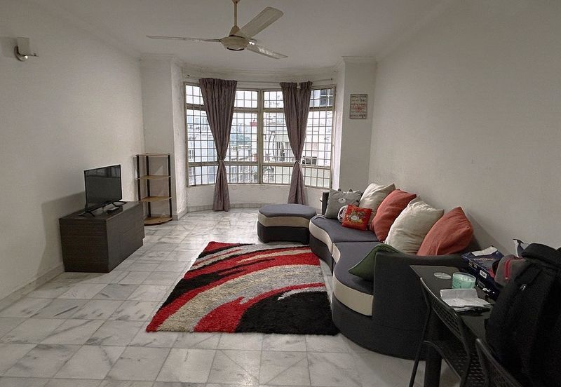 Endah Regal Condominium