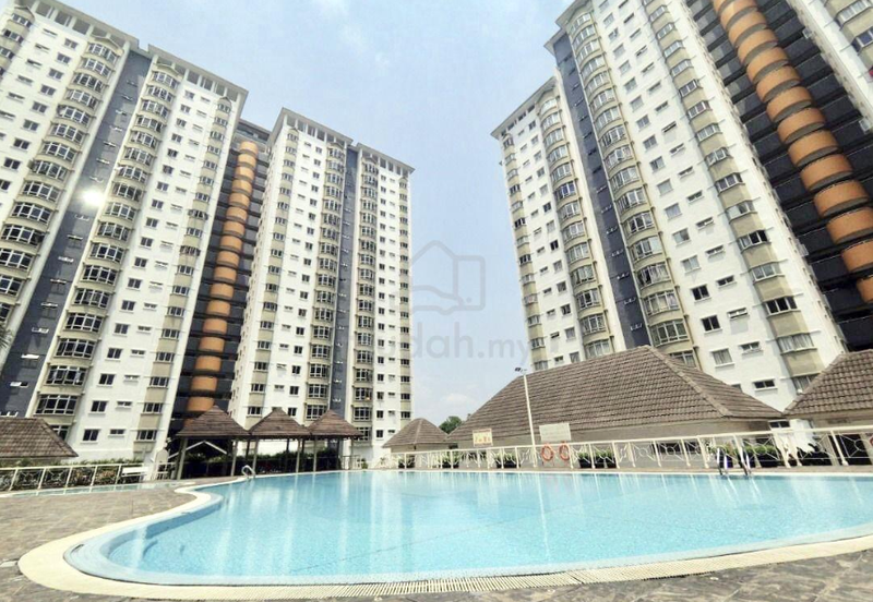 Endah Regal Condominium