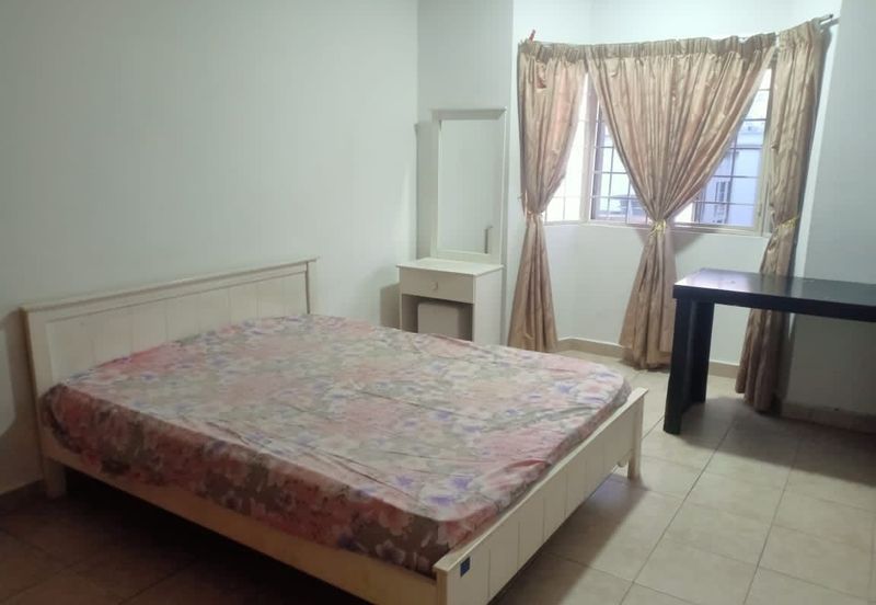 Endah Regal Condominium