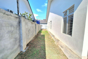 SALE @ BELOW MARKET FREEHOLD NEW Single Storey Horizon Livia Bandar Mahkota Banting