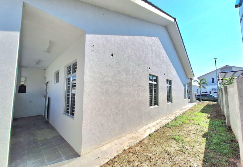 SALE @ BELOW MARKET FREEHOLD NEW Single Storey Horizon Livia Bandar Mahkota Banting