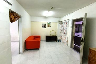 Taman Cahaya, Ampang