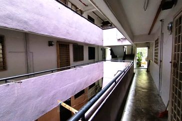 Taman Cahaya, Ampang