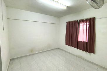 Taman Cahaya, Ampang